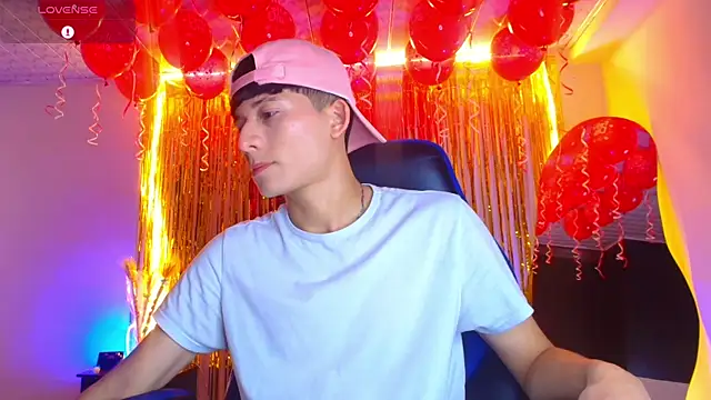 bryamer 19 online show from September 12, 2025, 1:06 am