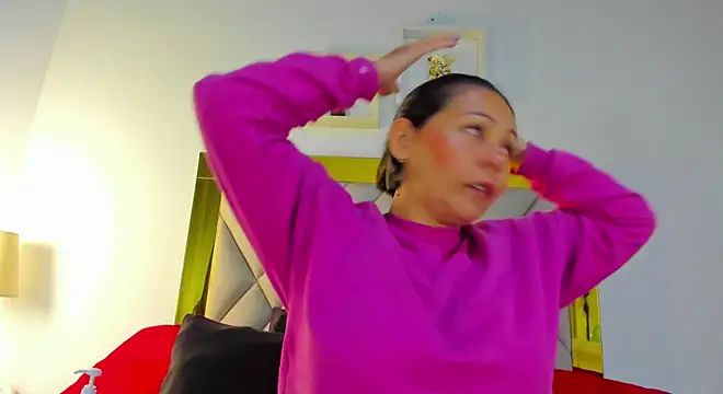 ariana-martins online show from October 24, 2025, 3:16 am