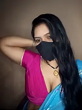 Snapshot of midhly chatting on December 5, 2024, 10:17 pm midhly online show from December 5, 2024, 10:17 pm