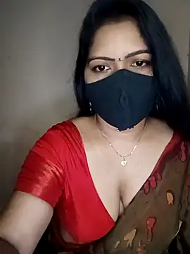 Snapshot of midhly chatting on January 20, 2025, 7:04 pm midhly online show from January 20, 2025, 7:04 pm