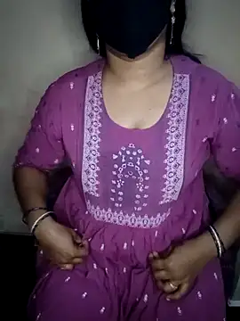 Snapshot of midhly chatting on February 19, 2025, 6:21 pm midhly online show from February 19, 2025, 6:21 pm