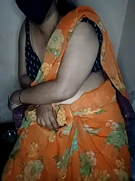 Snapshot of midhly chatting on February 20, 2025, 10:04 pm midhly online show from February 20, 2025, 10:04 pm