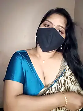 Snapshot of midhly chatting on December 11, 2024, 6:20 pm midhly online show from December 11, 2024, 6:20 pm