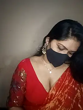 Snapshot of midhly chatting on January 2, 2025, 7:40 pm midhly online show from January 2, 2025, 7:40 pm