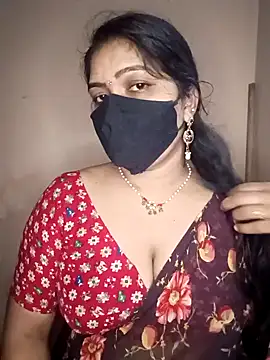 Snapshot of midhly chatting on December 3, 2024, 10:01 pm midhly online show from December 3, 2024, 10:01 pm