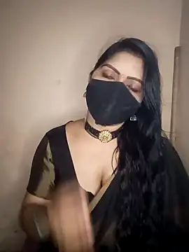 Snapshot of midhly chatting on December 1, 2024, 5:40 pm midhly online show from December 1, 2024, 5:40 pm