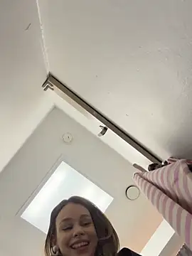 Street young online show from February 8, 2025, 3:42 pm