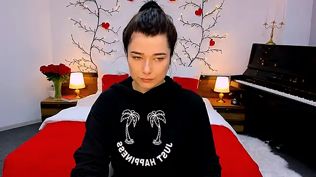  Sun Shy  online show from October 12, 2025, 1:12 pm