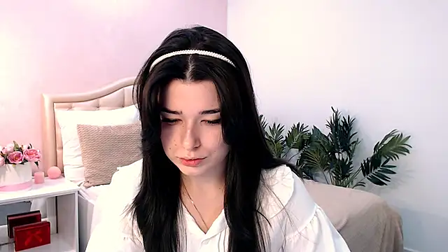  Sun Shy  online show from October 15, 2025, 9:28 am