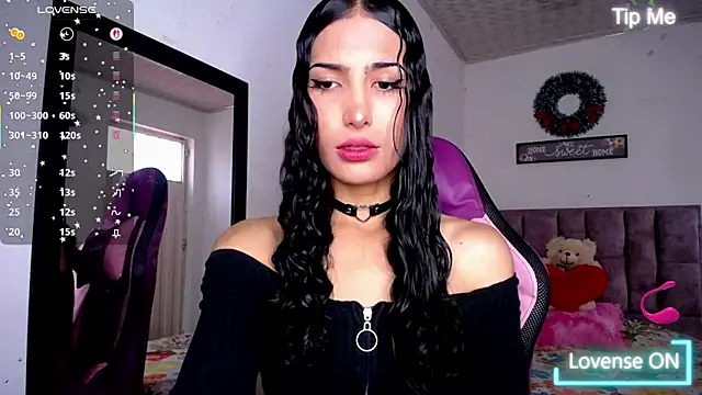 Snapshot of Lanna_hott_ chatting on August 4, 2026, 6:56 pm Lanna hott online show from August 4, 2026, 6:56 pm