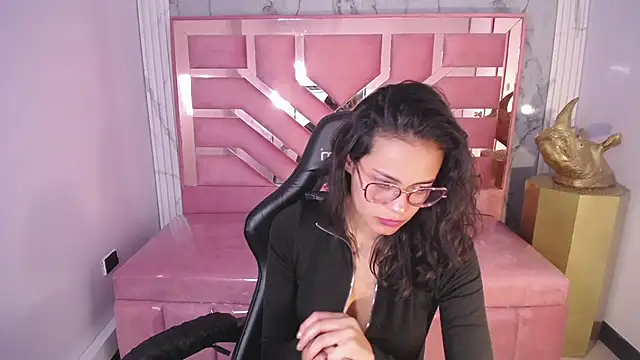 Snapshot of Tyna_ch chatting on January 23, 2025, 7:40 pm Tyna ch online show from January 23, 2025, 7:40 pm