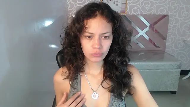 Snapshot of Tyna_ch chatting on September 8, 2025, 4:50 pm Tyna ch online show from September 8, 2025, 4:50 pm