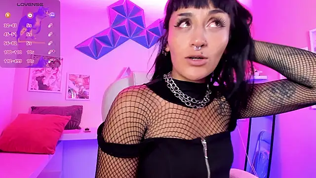 Snapshot of Valkiria_ponce chatting on February 16, 2026, 4:22 am Valkiria ponce online show from February 16, 2026, 4:22 am