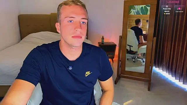 tommy cumfinger online show from April 10, 2026, 2:07 am