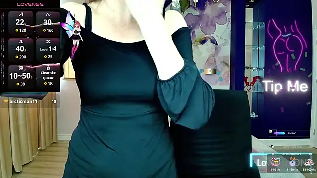 AriaGray online show from October 13, 2025, 1:34 pm