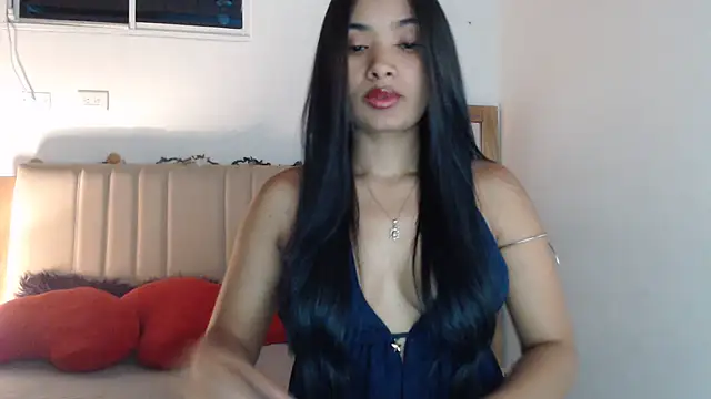 Snapshot of sabrina_brunette chatting on June 15, 2026, 5:07 am sabrina brunette online show from June 15, 2026, 5:07 am