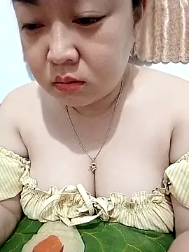 VyOanh2K online show from October 20, 2025, 2:39 pm