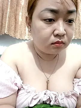 VyOanh2K online show from October 31, 2025, 1:41 pm