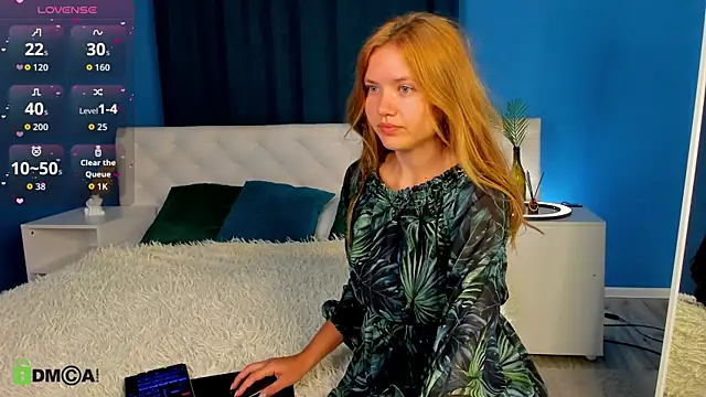 Eva  Lewis online show from September 29, 2025, 12:06 am