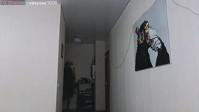 Yassyaaa online show from April 15, 2026, 7:58 pm