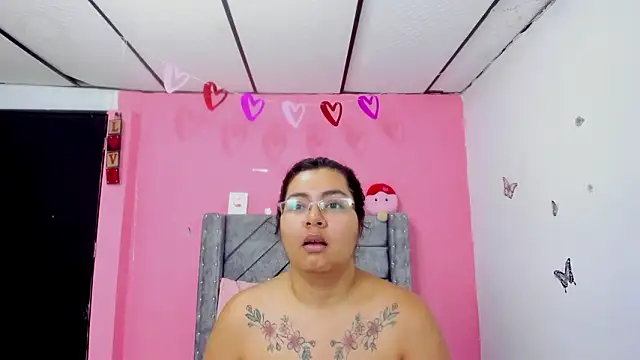 Snapshot of LaylaHolmes chatting on March 20, 2026, 11:44 am LaylaHolmes online show from March 20, 2026, 11:44 am