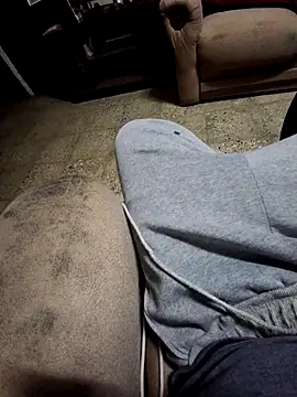 Snapshot of cucho1987 chatting on September 12, 2025, 6:24 am cucho1987 online show from September 12, 2025, 6:24 am