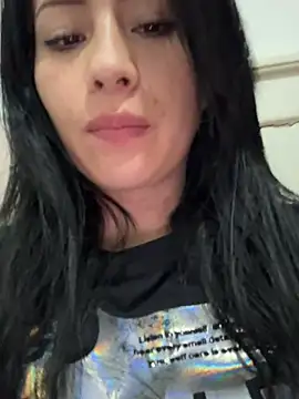 Snapshot of Sara_luna_ chatting on February 26, 2025, 10:38 am Sara luna online show from February 26, 2025, 10:38 am