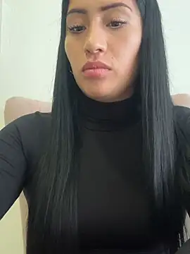 Sara luna  online show from February 8, 2026, 5:10 pm