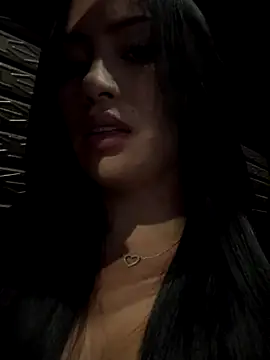 Sara luna  online show from November 16, 2025, 1:54 am