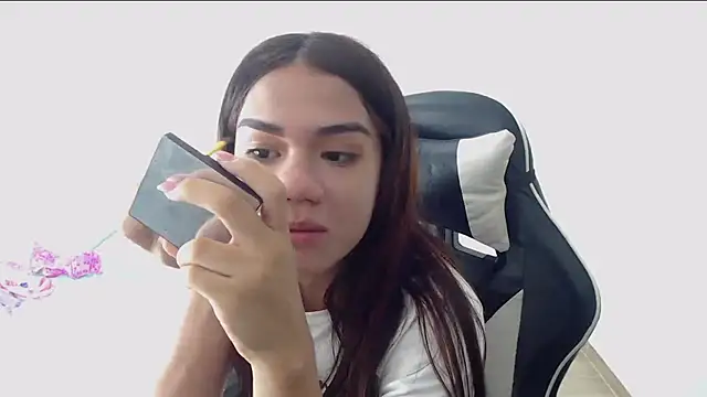 DEMI LEED online show from March 6, 2025, 1:24 pm