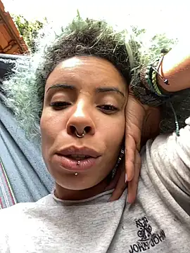 sammoura01 online show from September 26, 2025, 3:30 pm