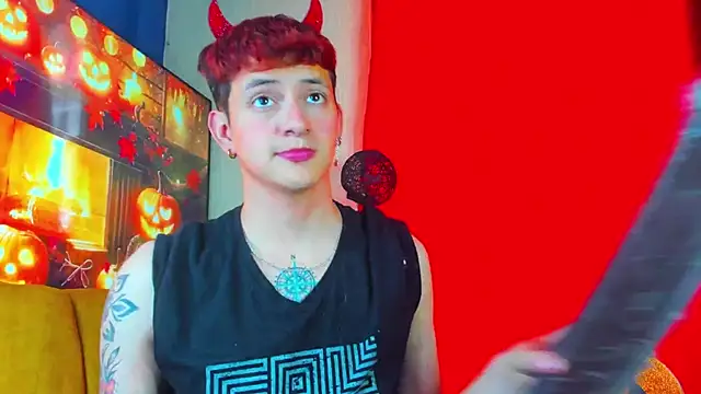 GabyThoms online show from October 16, 2025, 9:12 pm