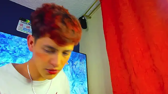 GabyThoms online show from November 21, 2025, 2:43 am