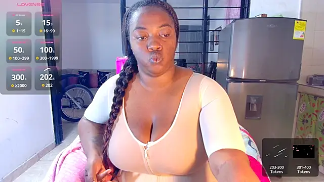 CiaraEbony online show from February 26, 2025, 8:04 pm