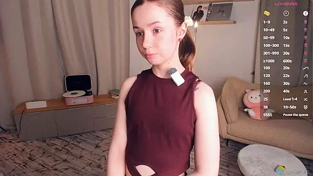 DominikaElis online show from March 6, 2026, 7:42 pm