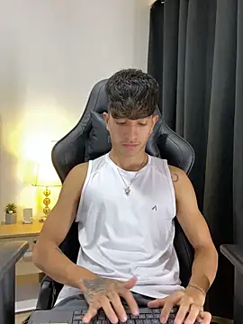  CamiloBass online show from April 1, 2026, 2:02 am