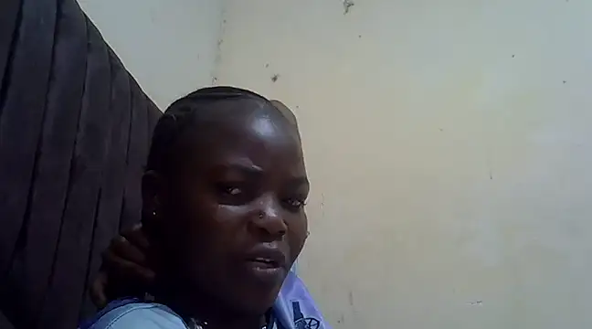 Snapshot of pretty_vivy chatting on March 3, 2025, 5:37 am pretty vivy online show from March 3, 2025, 5:37 am