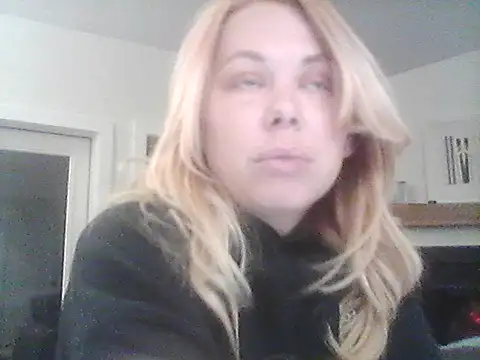 burrkitty online show from October 8, 2025, 5:31 am