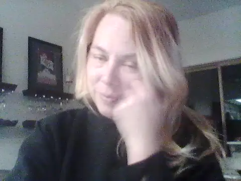 burrkitty online show from October 14, 2025, 3:29 am