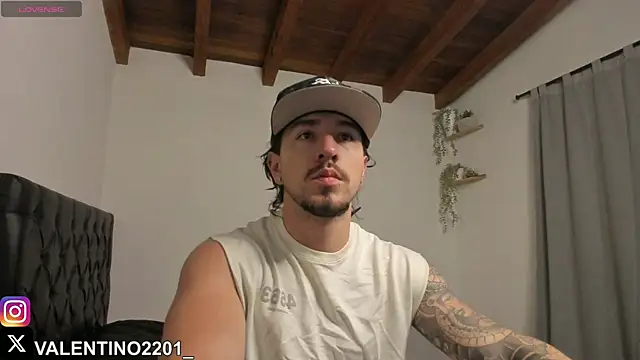 Valentino Xander online show from October 10, 2025, 12:33 am