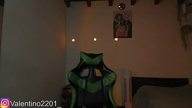 Valentino Xander online show from March 15, 2026, 3:02 am