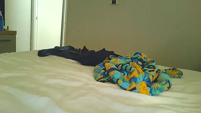 costanza7070 online show from March 13, 2026, 7:02 am