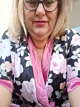 Snapshot of Mara-24 chatting on February 28, 2026, 10:26 am Mara-24 online show from February 28, 2026, 10:26 am