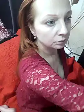 Snapshot of Redheadgreeneyed-maks chatting on February 14, 2025, 11:10 am Redheadgreeneyed-maks online show from February 14, 2025, 11:10 am