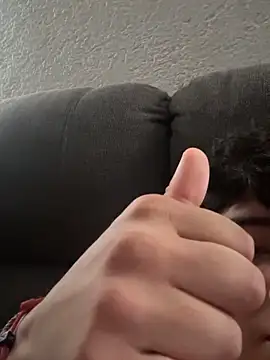 lucasssromo online show from October 5, 2025, 8:10 pm