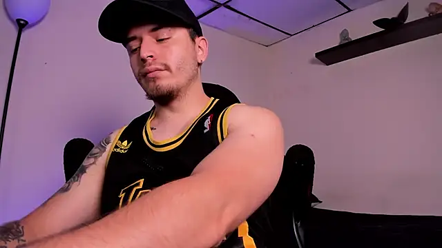 james connor2 online show from December 14, 2025, 3:17 pm