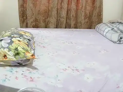 slender sweet online show from October 13, 2025, 11:01 am