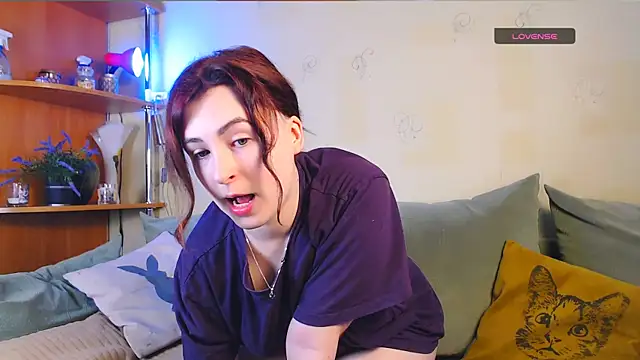 Snapshot of Caroline1995 chatting on November 29, 2025, 8:03 am Caroline1995 online show from November 29, 2025, 8:03 am