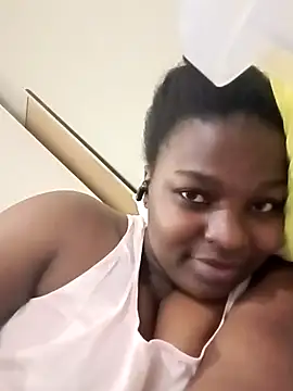 Snapshot of Yours_faithfully1 chatting on May 4, 2026, 8:22 pm Yours faithfully1 online show from May 4, 2026, 8:22 pm