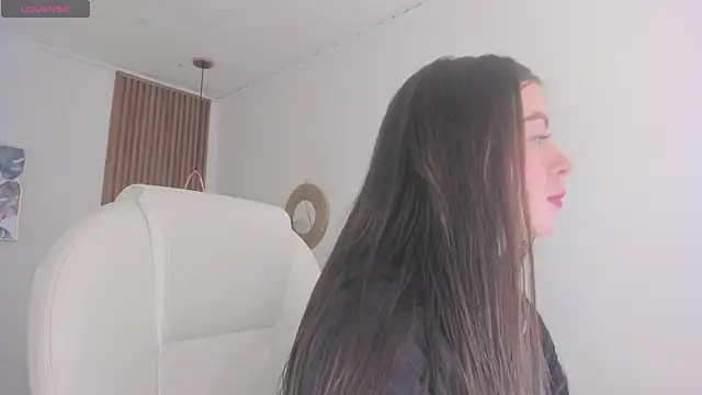 TiffanyWright online show from February 2, 2026, 1:21 pm